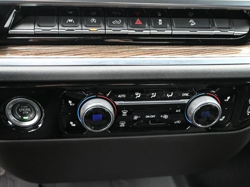 Used 2022 Chevrolet Silverado 1500 RST image 14