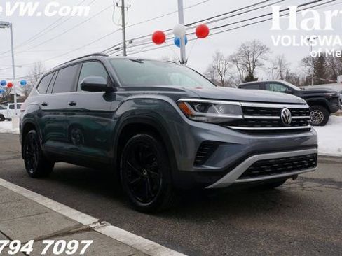 Certified 2023 Volkswagen Atlas SE w/ Panoramic Sunroof Package image 3