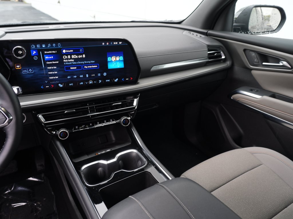 Certified 2026 Chevrolet Traverse LT w/ Driver Confidence Package AWD/4WD image 22
