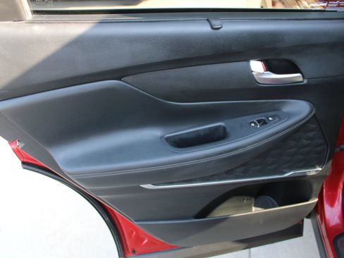 Used 2019 Hyundai Santa Fe AWD image 17