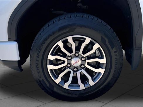 Certified 2023 GMC Sierra 1500 AT4 w/ AT4 Premium Package AWD/4WD image 11