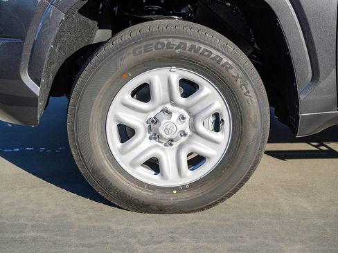 New 2026 Toyota Tundra SR image 5