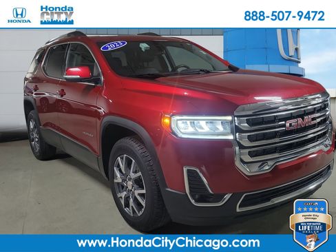 Used 2023 GMC Acadia SLT image 1