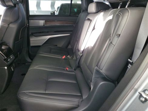 New 2026 Cadillac Vistiq Luxury image 12