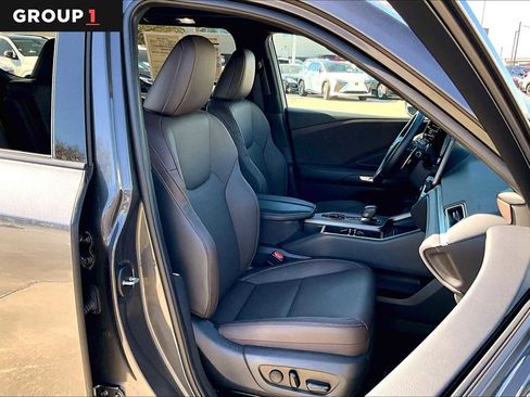 Used 2025 Lexus TX 350 AWD image 7