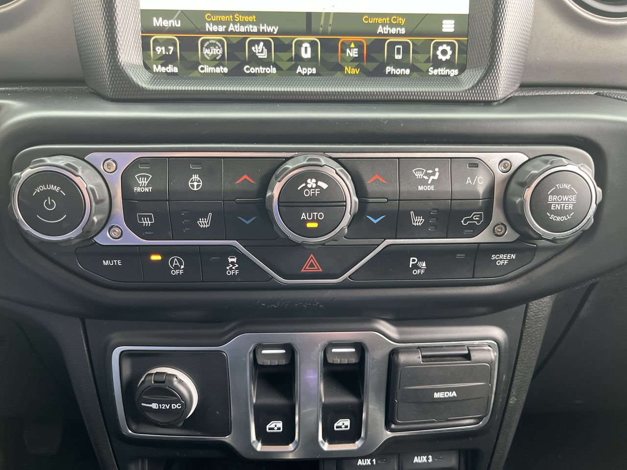 Used 2021 Jeep Wrangler Sport AWD/4WD image 27