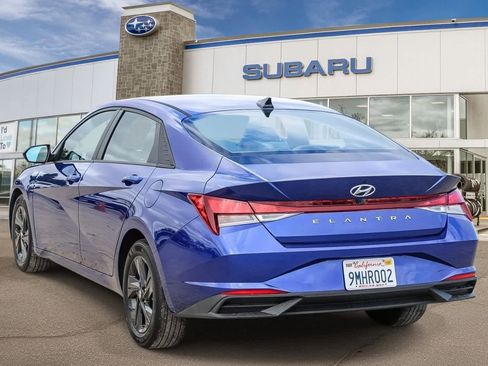 Used 2023 Hyundai Elantra SEL image 2