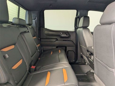 Used 2022 GMC Sierra 1500 AT4 w/ AT4 Premium Package AWD/4WD image 29