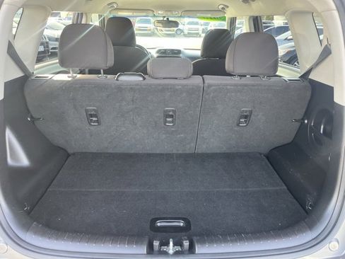 Used 2018 Kia Soul Base image 13
