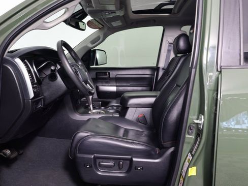Used 2020 Toyota Sequoia TRD Pro w/ Carpet Mat Package (TMS) AWD/4WD image 10