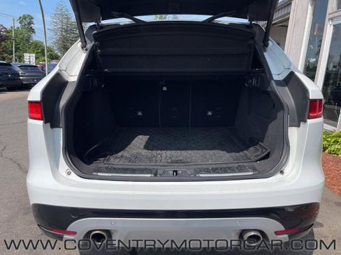 Used 2019 Jaguar F-PACE S image 12