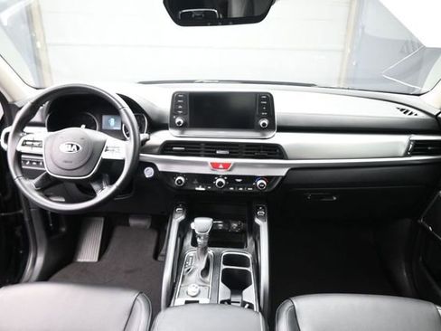 Used 2020 Kia Telluride S FWD image 24