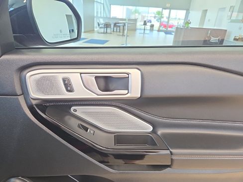 Used 2023 Ford Explorer ST w/ Equipment Group 401A image 24