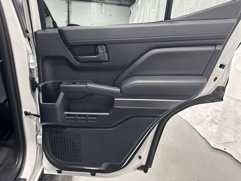 Used 2025 Toyota 4Runner TRD Off-Road image 47