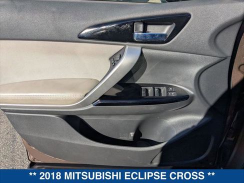 Used 2018 Mitsubishi Eclipse Cross SE image 10