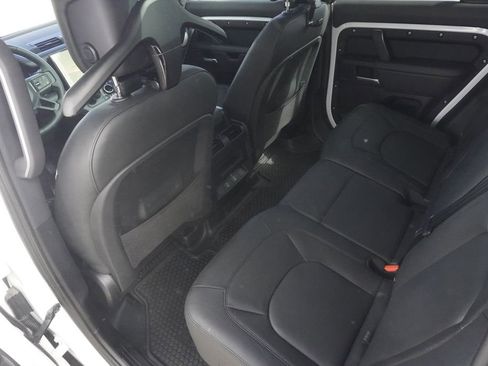 New 2026 Land Rover Defender 110 X-Dynamic SE image 29