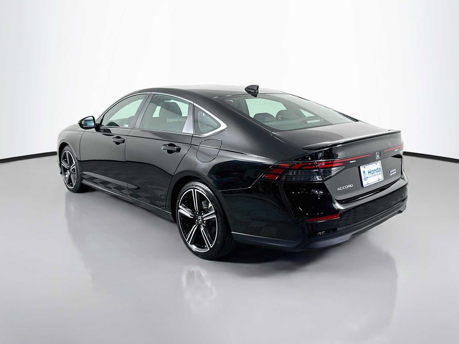 Used 2024 Honda Accord Sport image 5