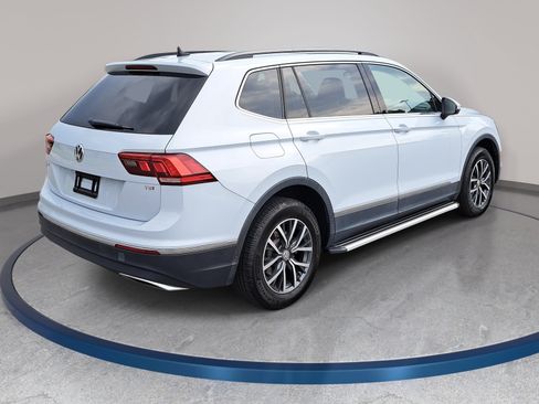 Used 2018 Volkswagen Tiguan SE FWD image 5