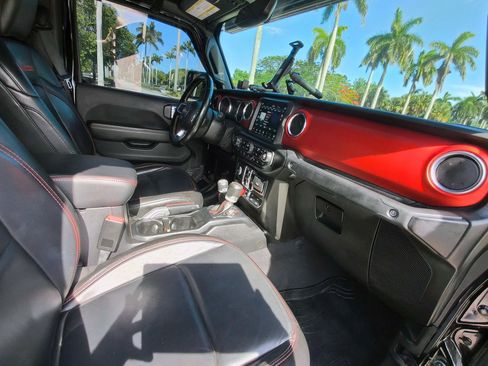 Used 2020 Jeep Gladiator Rubicon AWD/4WD image 38