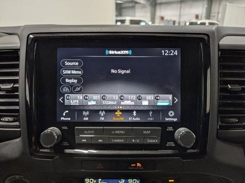 Used 2022 Nissan Frontier PRO-4X w/ Pro-4X Premium Package image 25