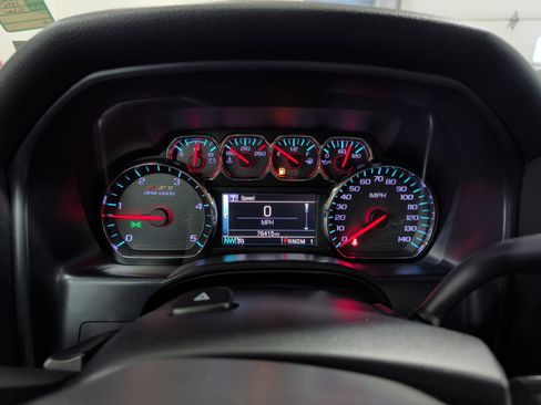 Used 2015 Chevrolet Silverado 2500 LT w/ Z71 Package, Off-Road image 8