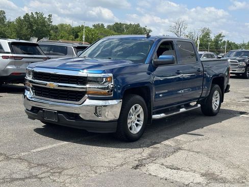 Used 2018 Chevrolet Silverado 1500 LT w/ All Star Edition AWD/4WD image 7