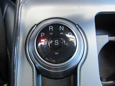 Used 2022 Ford Edge SEL w/ Sport Appearance Package image 49