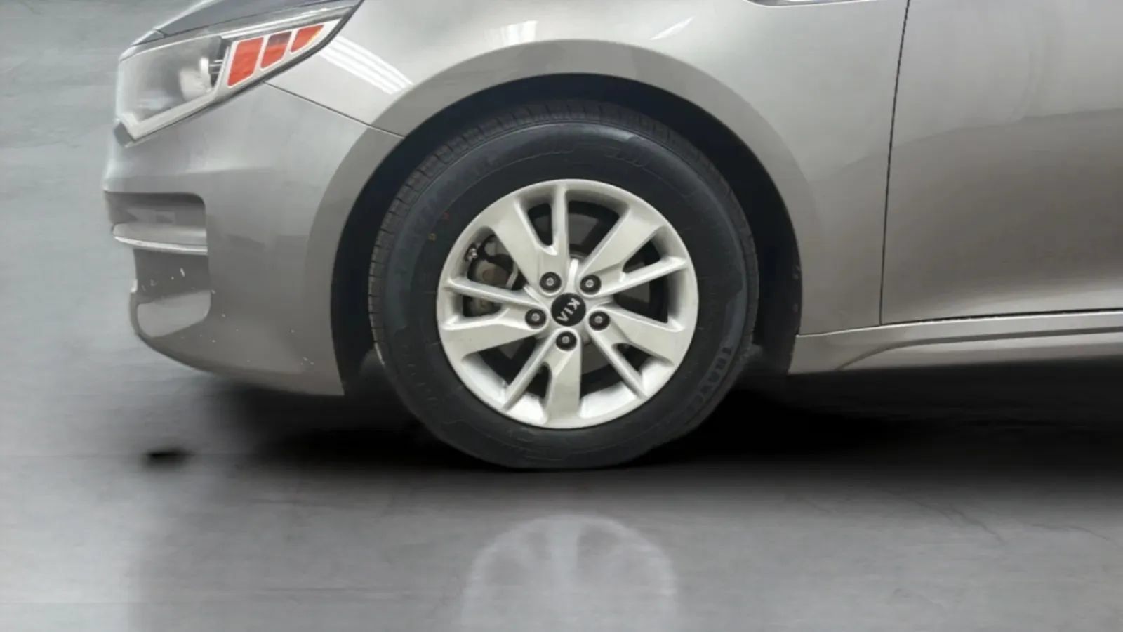 Used 2018 Kia Optima LX FWD image 28