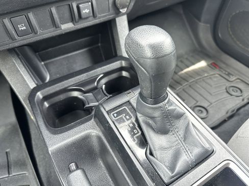 Used 2023 Toyota Tacoma SR AWD/4WD image 30
