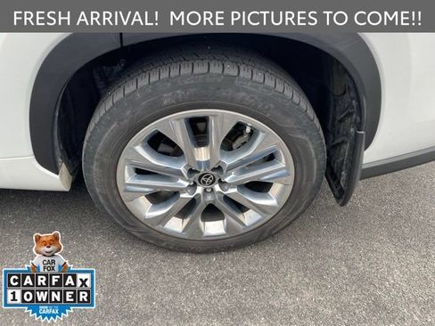 Used 2022 Toyota Highlander Limited AWD/4WD image 8