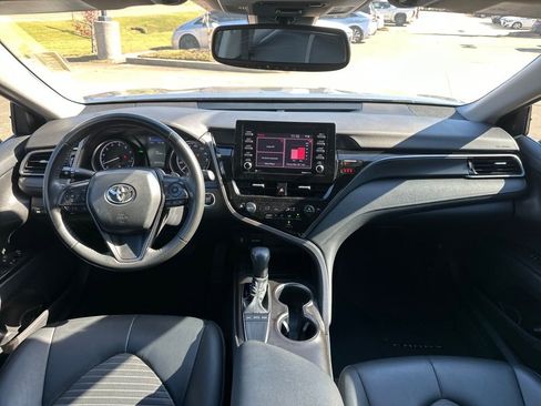 Used 2023 Toyota Camry SE image 13