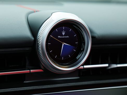 Certified 2026 Maserati GranCabrio Modena AWD/4WD image 25