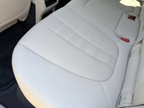 Used 2020 BMW X5 sDrive40i w/ Executive Package RWD image 34