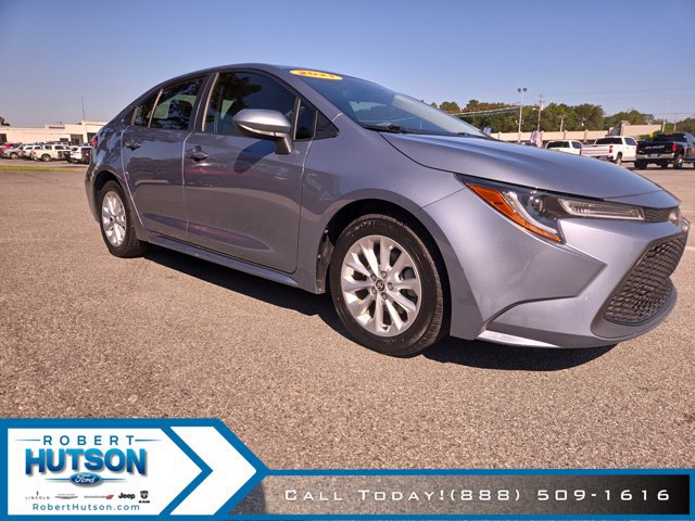 Used 2021 Toyota Corolla LE w/ LE Convenience Package FWD image 4