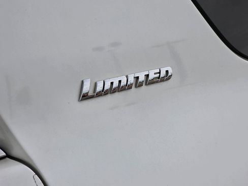 Used 2014 Toyota 4Runner Limited image 42