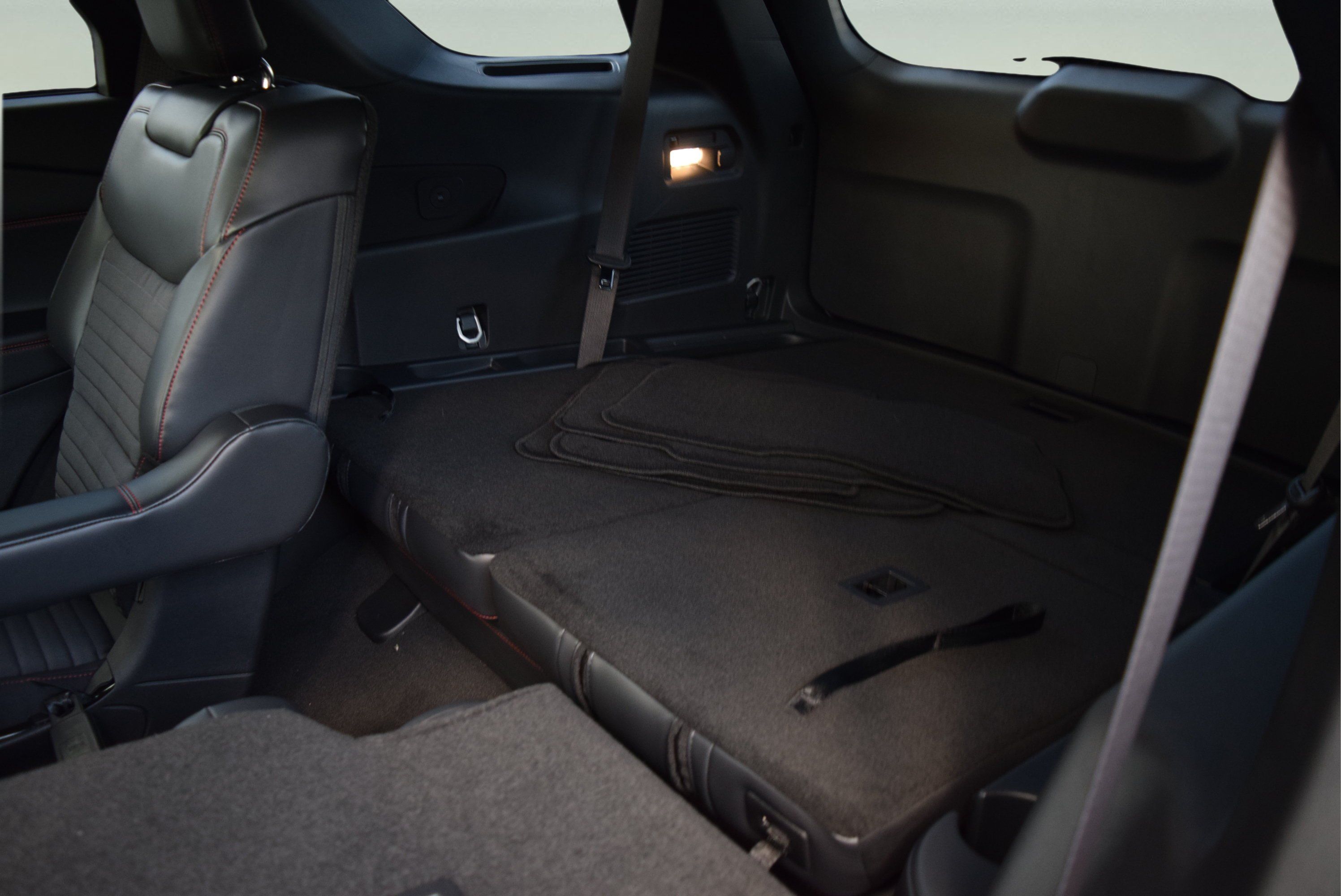 Used 2025 Ford Explorer ST-Line AWD/4WD image 9