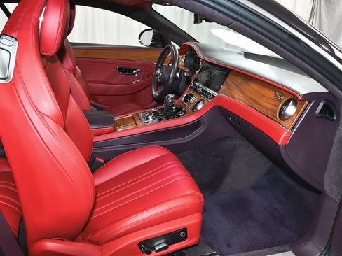 Used 2021 Bentley Continental GT image 62