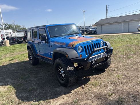 Used 2011 Jeep Wrangler Unlimited Sport AWD/4WD image 4