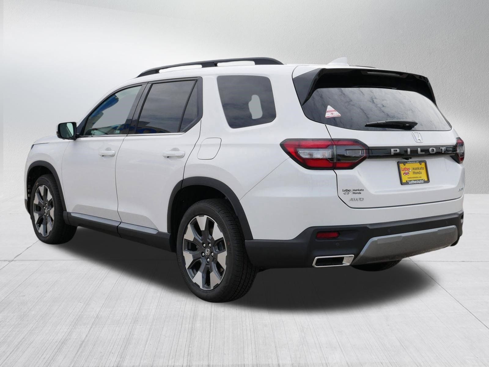 New 2026 Honda Pilot Elite image 3