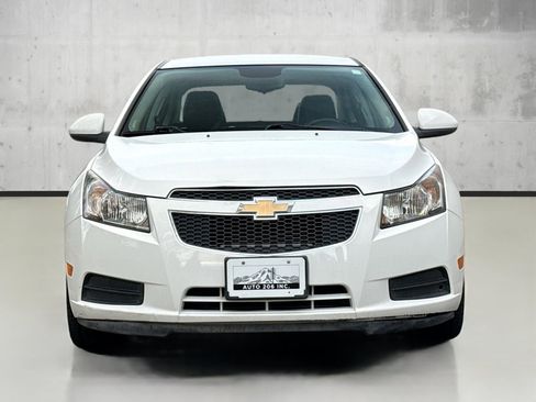 Used 2013 Chevrolet Cruze LT image 2