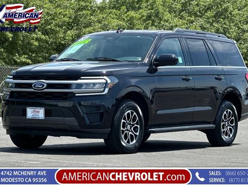 Used 2024 Ford Expedition XLT AWD/4WD image 8