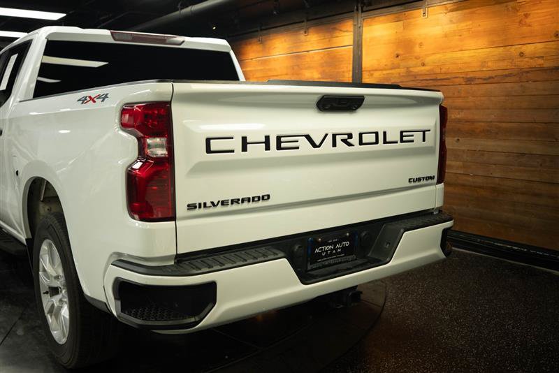 Used 2023 Chevrolet Silverado 1500 Custom w/ LPO, Dark Essentials Package AWD/4WD image 6