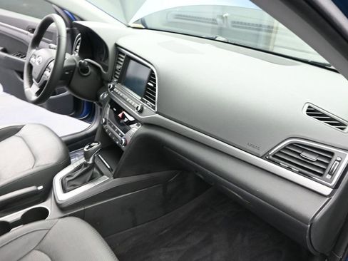 Used 2017 Hyundai Elantra Limited w/ Limited Tech Package 04 image 15