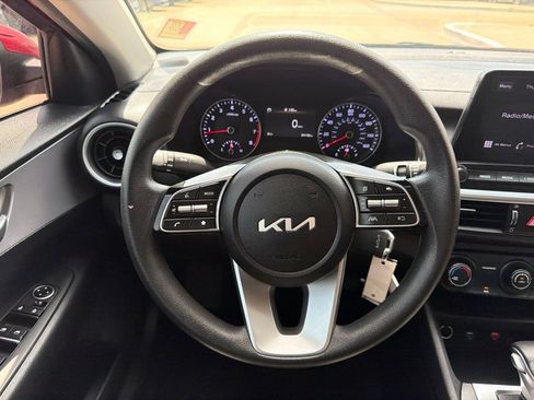 Used 2024 Kia Forte LXS w/ LXS Technology Package FWD image 21