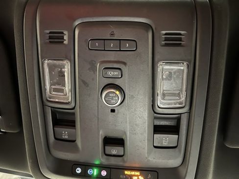 Used 2023 GMC Yukon XL SLT image 47