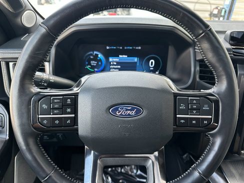 Used 2024 Ford F150 Lightning Platinum image 28