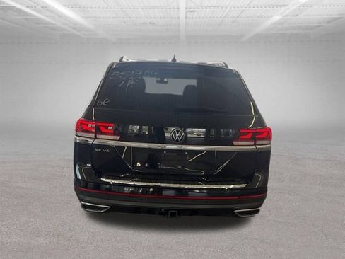 Used 2023 Volkswagen Atlas SE w/ Panoramic Sunroof Package FWD image 8