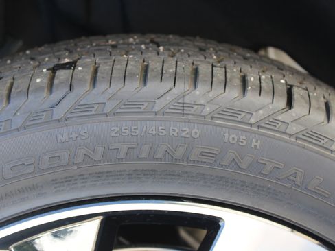 New 2025 Volvo XC60 T8 Plus w/ Protection Package Premier image 54