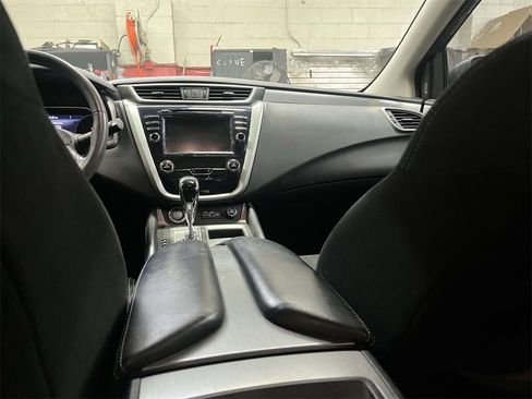 Certified 2019 Nissan Murano SV image 13