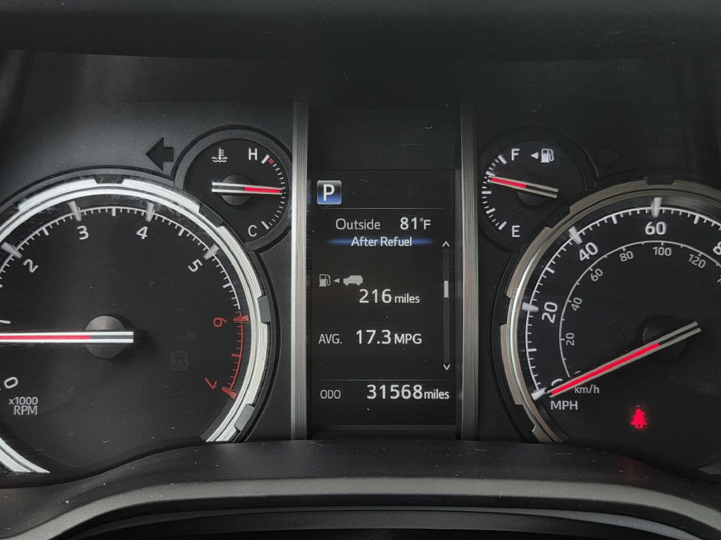 Used 2024 Toyota 4Runner Limited RWD image 21